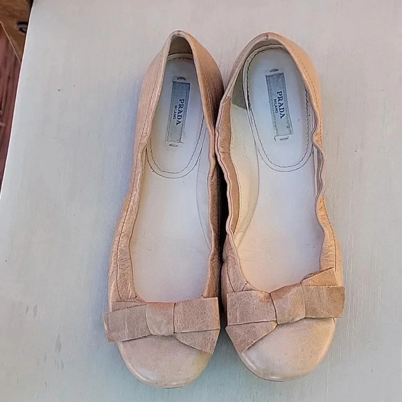 Prada flats - Picture 2 of 9